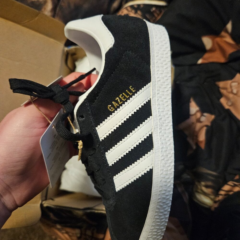 New with box boys size 13k